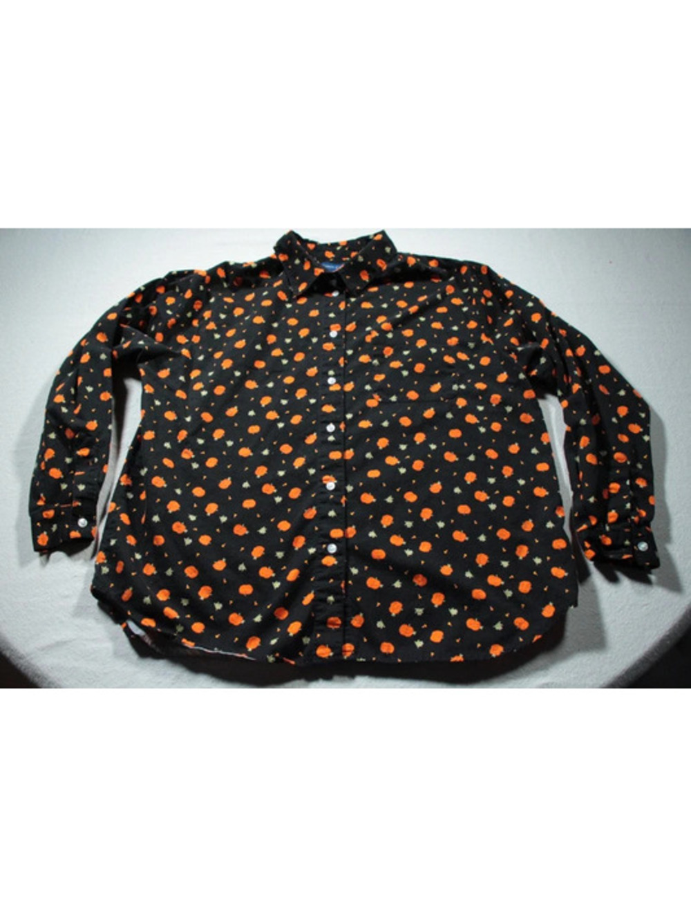Vintage 90s Women's Karen Scott Halloween Button Down Collared Blouse XL
